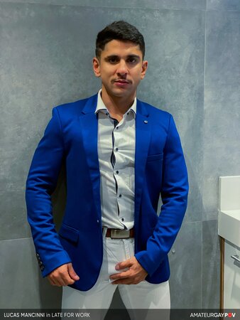 Lucas Mancinni gets facial cumshot to release work tension