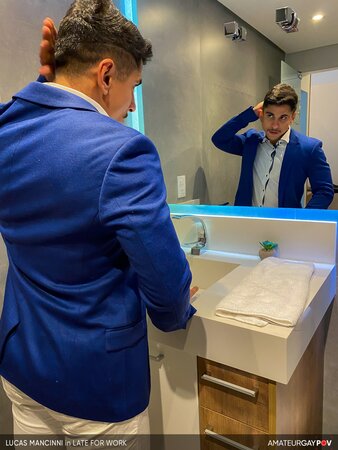 Lucas Mancinni gets facial cumshot to release work tension