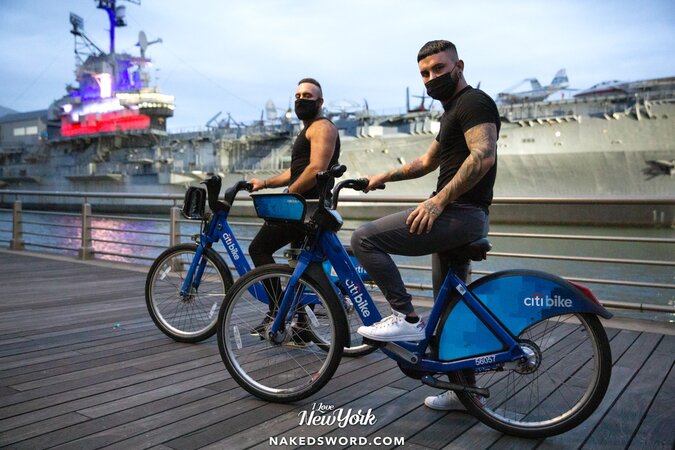 Elio Knight eats Seth Knight's tight hole on Times Square balcony