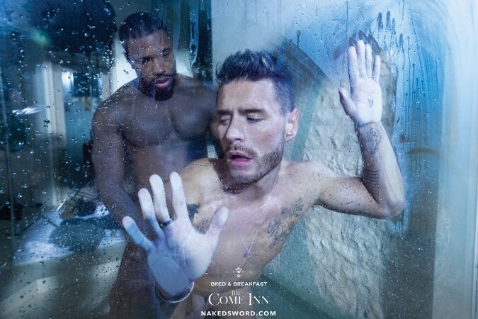 Josh Moore and Reign get sweaty in a tight bathroom shower