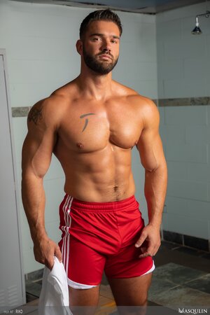 Riko swings his wet 7 inch uncut cock in gym shower