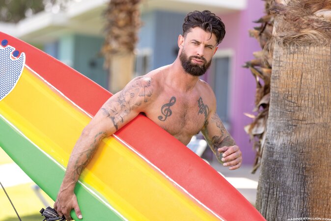 Alpha Wolfe raw breeds cruising Chad Hammer loud