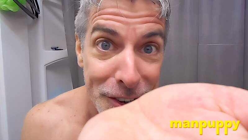 Giant Richard Lennox demands tiny captive to wipe his ass