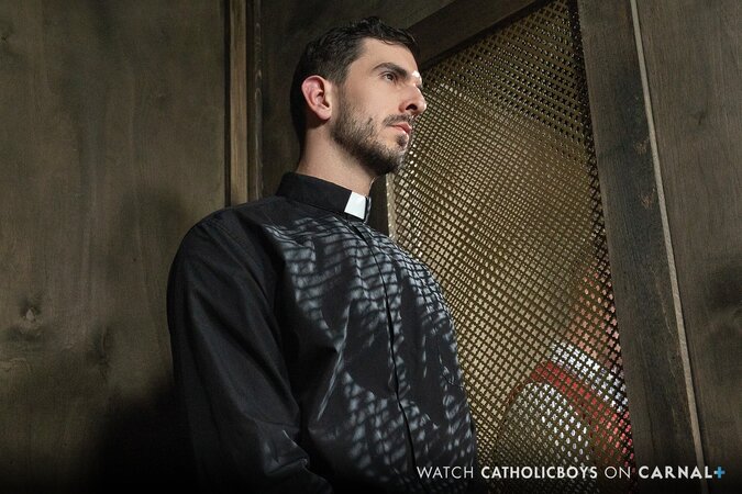 Guy Spencer trains new student Kyle Harper butt hole