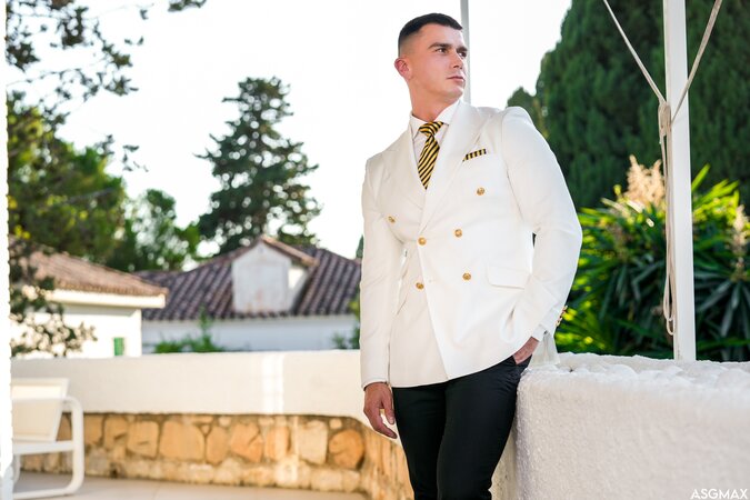 Mafia boss MrDeepVoice jerks big dick on estate