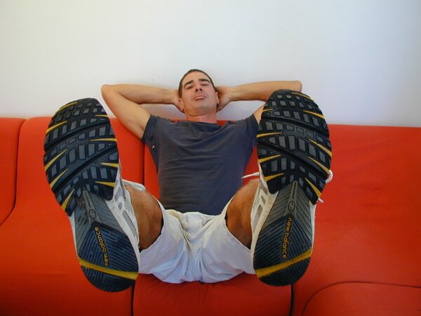 Big southern Frederick shows off size 14 feet and socks