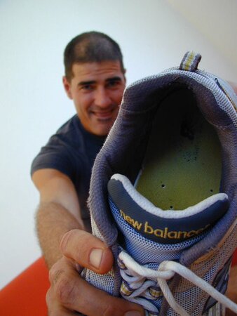 Big southern Frederick shows off size 14 feet and socks