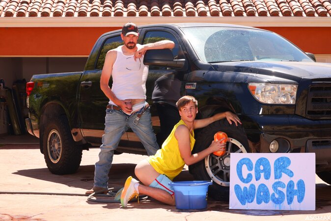 Driver Ryan Landers breeds carwash twink Zac Steele raw
