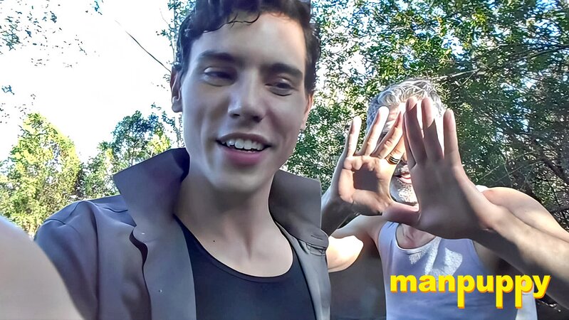 Giants Aiden Valentine and Richard Lennox eat tiny macrophilia loser