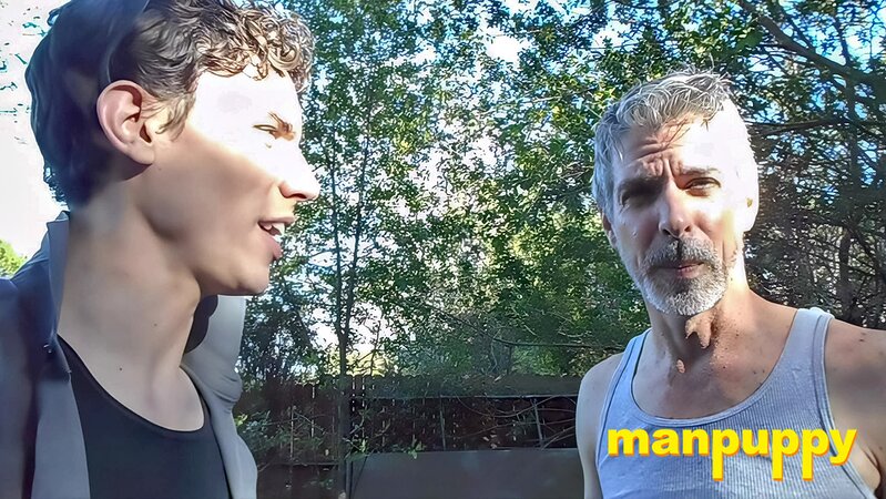 Giants Aiden Valentine and Richard Lennox eat tiny macrophilia loser