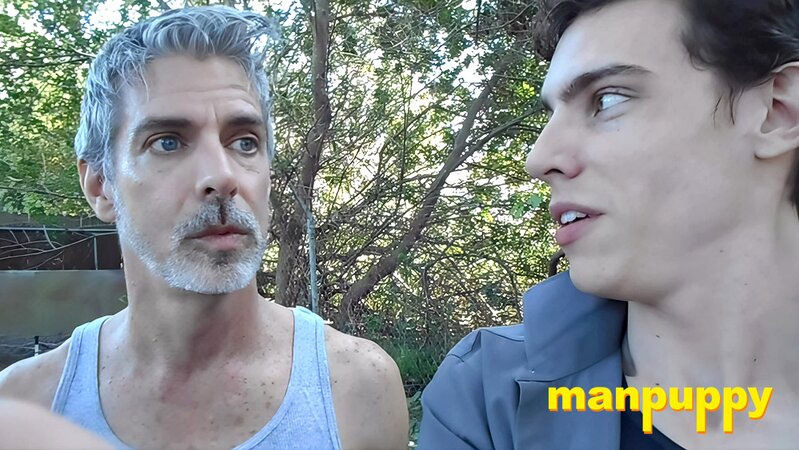 Giants Aiden Valentine and Richard Lennox eat tiny macrophilia loser