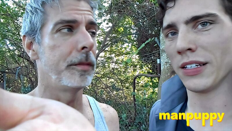 Giants Aiden Valentine and Richard Lennox eat tiny macrophilia loser