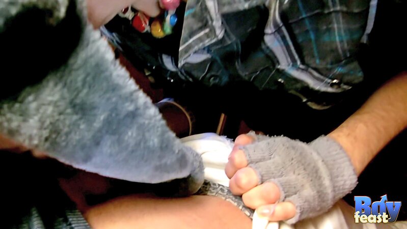 Trace Van De Kamp gets sucked and milked by Erik Tribold