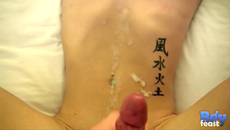 Lucas Bynes rides Trace Van De Kamp to messy cumshots