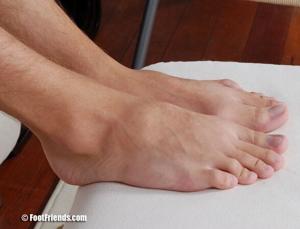 Jonah teases long smooth feet naked for you