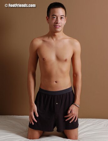 Jonah teases long smooth feet naked for you