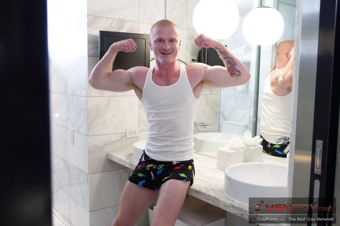 Brody Fox fixes Amone Bane’s leaky sink with facial