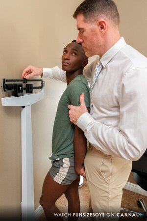 Legrand Wolf ultrasounds and breeds Kai Neolani deep