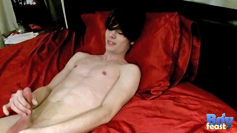 Cameron Sparks jerks long-haired twink cock to cum