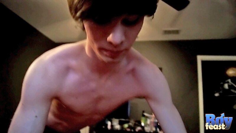 Trace Van De Kamp gets sucked and bred by Cameron Sparks