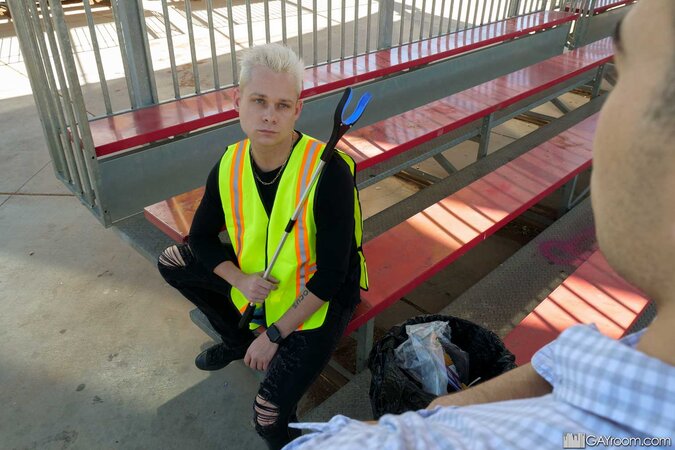 Dean Dallas breeds convict Andrew Connor raw