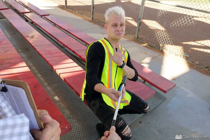 Dean Dallas breeds convict Andrew Connor raw