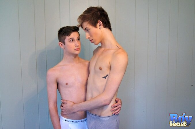 Blake Mast fucks Riley Summers over kitchen table raw