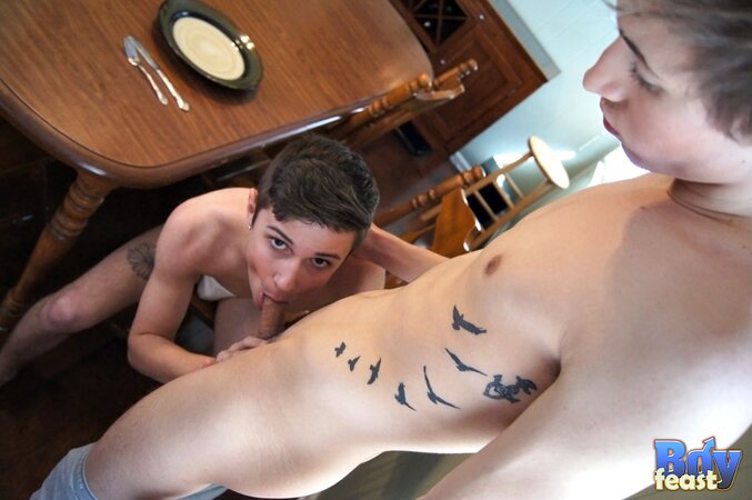 Blake Mast fucks Riley Summers over kitchen table raw