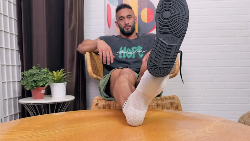 Dominus peels white ankle socks for sole tease
