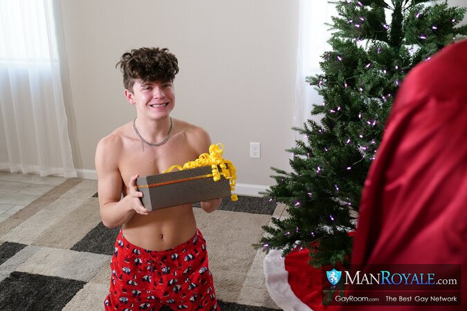 Drake Von breeds twink Adrian Duval under Christmas tree