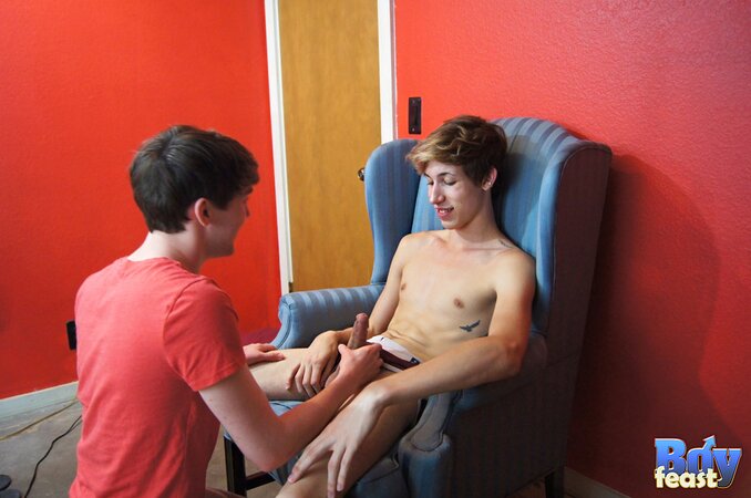 Blake Mast creampies Cole Duchovny’s hairy hole raw