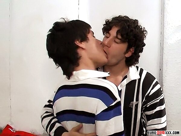 Harold Zen flips and breeds virgin Rugby boy Federico Gaccia