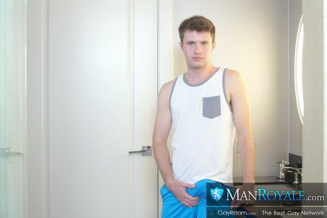 Maxx Monroe gets awkward boner bred by Dillon Diaz in bathroom