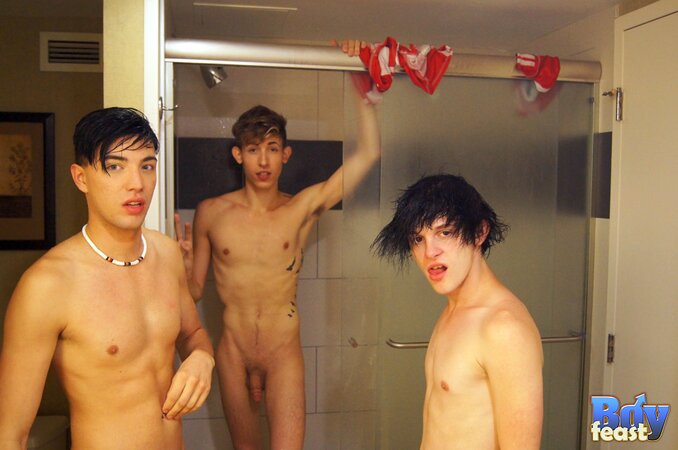 Chris Segewick and Jake Diamante feast on twink Blake Mast’s load