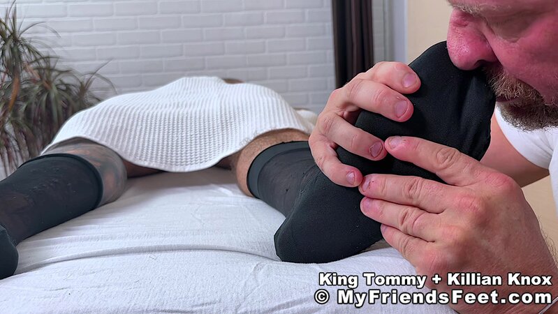 King Tommy gets foot massage then breeds Killian Knox