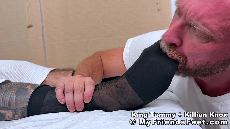 King Tommy gets foot massage then breeds Killian Knox