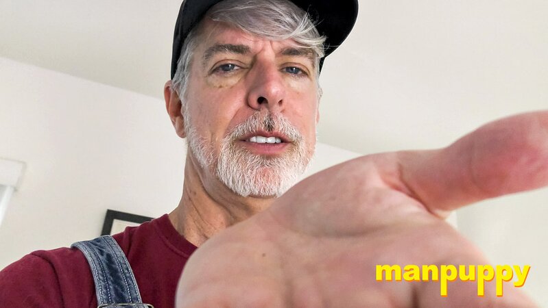 Giant Richard Lennox crushes tiny man under massive foot