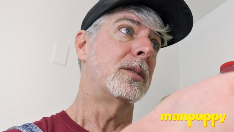 Giant Richard Lennox crushes tiny man under massive foot