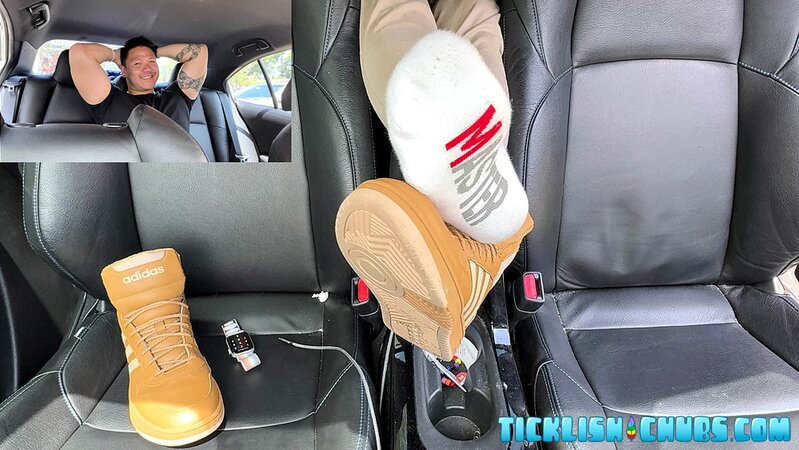 Milus Slinger’s double-sock feet get soft and tasty worship