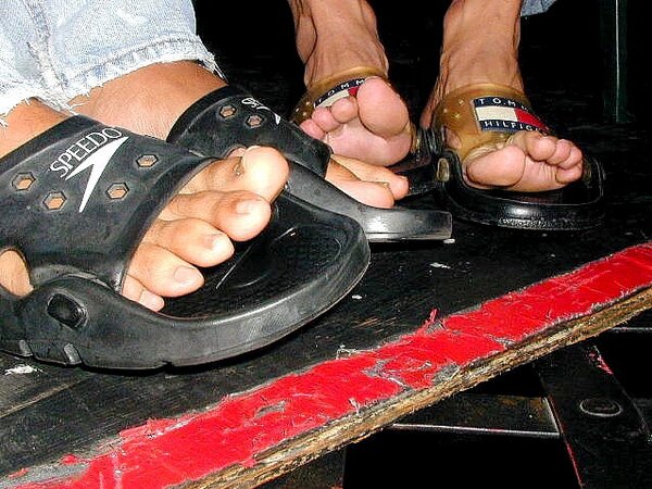 Sandals theme night shows off hot anonymous feet in NYC