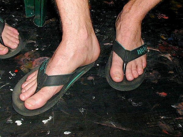 Sandals theme night shows off hot anonymous feet in NYC