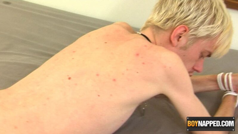 Master Kane tickles and paddles bound Jason Leigh senseless