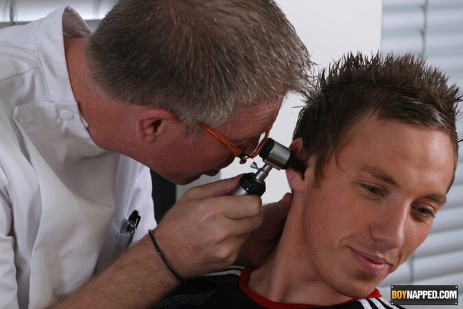 Doctor Seb pumps Kelvin Summers’ cock till he shoots hard