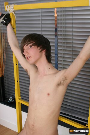 Luke Desmond edges and milks Tyler Brooks dry