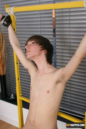 Luke Desmond edges and milks Tyler Brooks dry