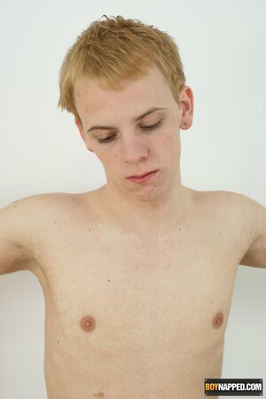 Sebastian wires Fane Hunter’s 10-inch cock to electro cum