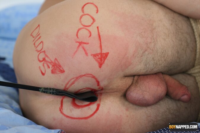 Sebastian chains Alex Cumming’s hole link by link