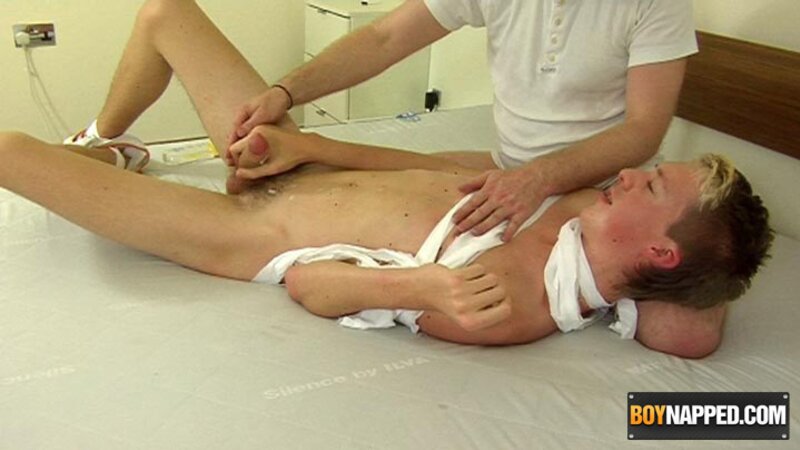 Callum Fox edged tied till he shoots big load