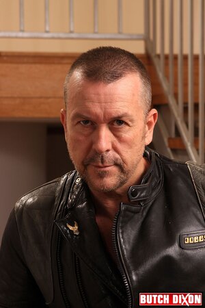 Tristan James breeds Luke Rivera and sprays cum shots