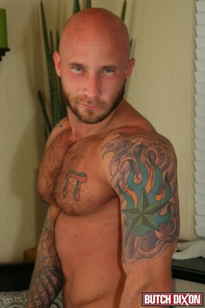 Drake Jayden strokes mega hung cock in humid Florida